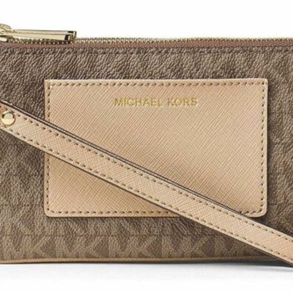 MICHAEL Michael Kors Handbags - Michael Kors Bedford Signature Brown Wristlet